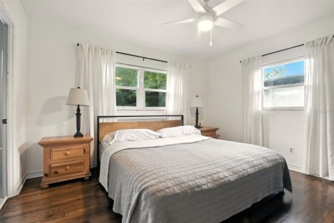 House in Orlando, Florida 3 bedrooms, 142.14 sq.m. № 1835898 - photo 19