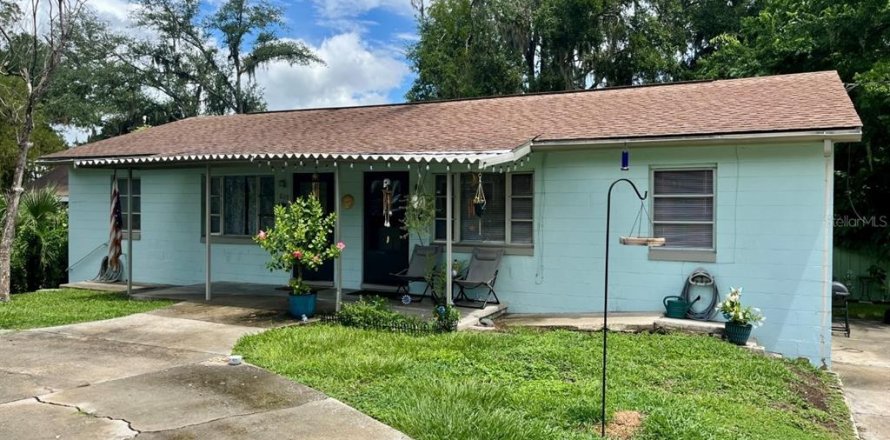 Commercial property in Ocala, Florida 4 bedrooms, 123.19 sq.m. № 1894902