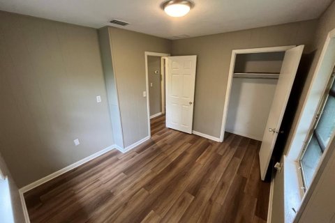 Commercial property in Ocala, Florida 4 bedrooms, 123.19 sq.m. № 1894902 - photo 12