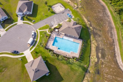 Villa ou maison à vendre à Auburndale, Floride: 4 chambres, 173.45 m2 № 1865916 - photo 6