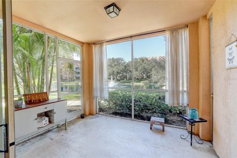 Copropriété à vendre à Sarasota, Floride: 3 chambres, 118.91 m2 № 2415556 - photo 24