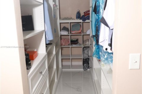 Condo in Lauderhill, Florida, 2 bedrooms  № 1959143 - photo 20