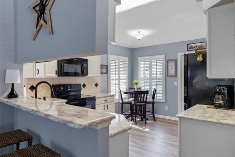 House in Leesburg, Florida 2 bedrooms, 113.9 sq.m. № 1883681 - photo 8