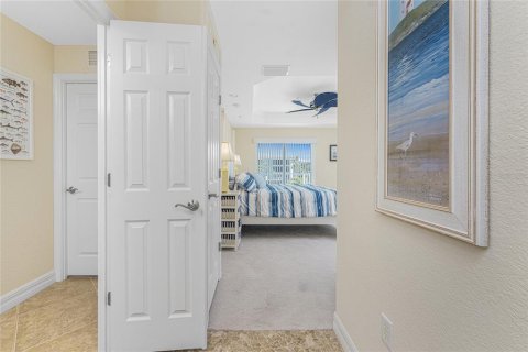 Condo in Englewood, Florida, 2 bedrooms  № 1563240 - photo 24