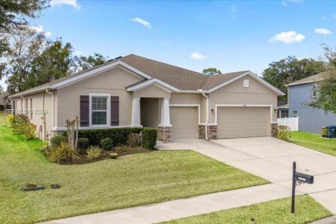 Villa ou maison à vendre à Ocala, Floride: 4 chambres, 263.29 m2 № 2031638 - photo 2