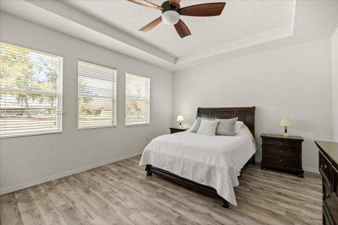 Villa ou maison à vendre à Ocala, Floride: 4 chambres, 263.29 m2 № 2031638 - photo 11