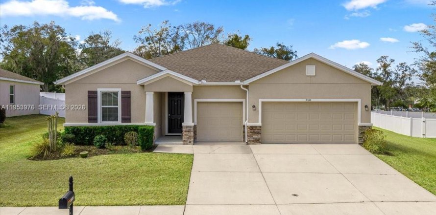 Villa ou maison à Ocala, Floride 4 chambres, 263.29 m2 № 2031638