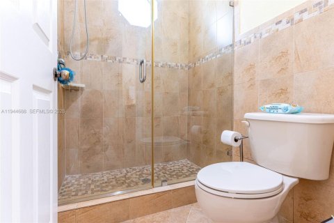 Casa en venta en Homestead, Florida, 4 dormitorios, 210.89 m2 № 2055052 - foto 21