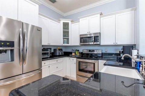 Casa en venta en Homestead, Florida, 4 dormitorios, 210.89 m2 № 2055052 - foto 16