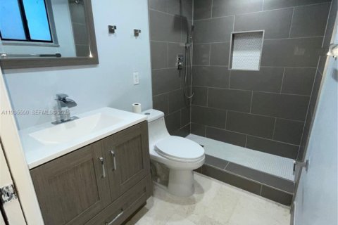 Condo in Miami, Florida, 3 bedrooms  № 1993620 - photo 14