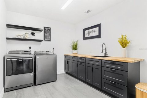 Casa en alquiler en Saint Petersburg, Florida, 4 dormitorios, 323.02 m2 № 1760468 - foto 21