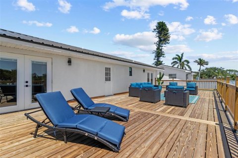 Casa en alquiler en Saint Petersburg, Florida, 4 dormitorios, 323.02 m2 № 1760468 - foto 27