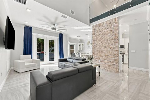 Villa ou maison à vendre à Lakeland, Floride: 4 chambres, 317.54 m2 № 2398463 - photo 8