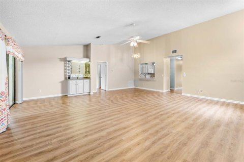 Villa ou maison à vendre à New Port Richey, Floride: 3 chambres, 131.36 m2 № 2196327 - photo 12