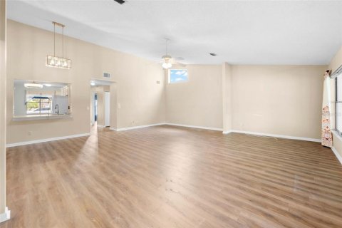Villa ou maison à vendre à New Port Richey, Floride: 3 chambres, 131.36 m2 № 2196327 - photo 10