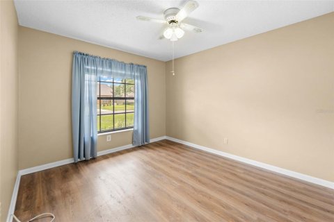 Villa ou maison à vendre à New Port Richey, Floride: 3 chambres, 131.36 m2 № 2196327 - photo 25
