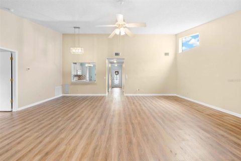 Villa ou maison à vendre à New Port Richey, Floride: 3 chambres, 131.36 m2 № 2196327 - photo 11