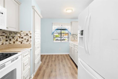 Villa ou maison à vendre à New Port Richey, Floride: 3 chambres, 131.36 m2 № 2196327 - photo 17