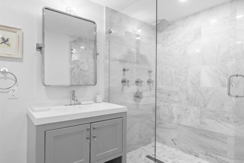Condo in Fort Lauderdale, Florida, 3 bedrooms  № 2399937 - photo 27