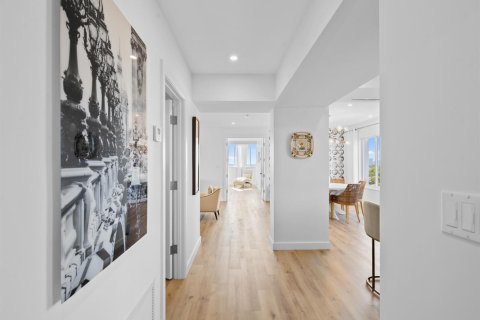 Condo in Fort Lauderdale, Florida, 3 bedrooms  № 2399937 - photo 10