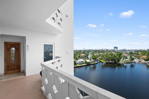 Condo in Fort Lauderdale, Florida, 3 bedrooms  № 2399937 - photo 9