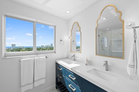 Condo in Fort Lauderdale, Florida, 3 bedrooms  № 2399937 - photo 22