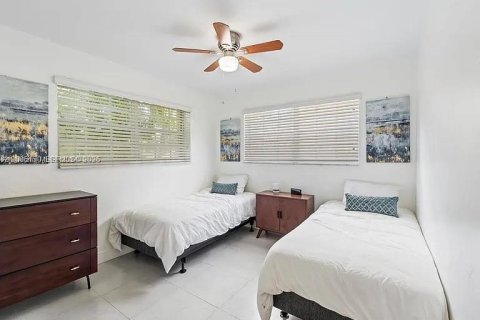 Casa en alquiler en Hollywood, Florida, 3 dormitorios, 140.47 m2 № 2071096 - foto 13