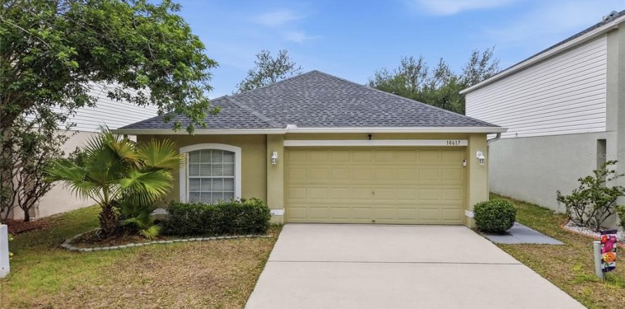 House in Riverview, Florida 3 bedrooms, 120.03 sq.m. № 2237621