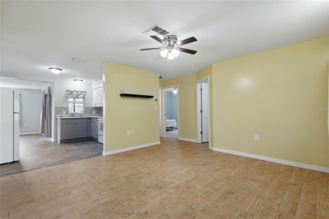Villa ou maison à vendre à New Port Richey, Floride: 2 chambres, 94.76 m2 № 1754498 - photo 23