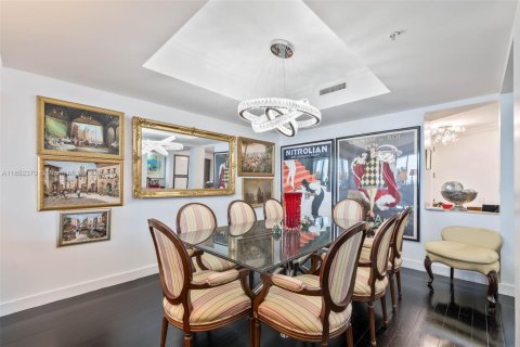 Condo in Miami, Florida, 3 bedrooms  № 1877528 - photo 7