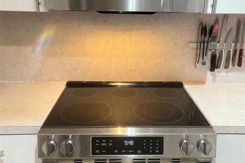 Villa ou maison à vendre à Hollywood, Floride: 3 chambres, 146.04 m2 № 1975651 - photo 26