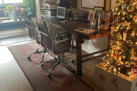 Villa ou maison à vendre à Hollywood, Floride: 3 chambres, 146.04 m2 № 1975651 - photo 12