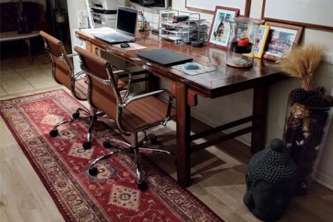 Villa ou maison à vendre à Hollywood, Floride: 3 chambres, 146.04 m2 № 1975651 - photo 10