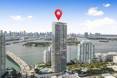 Condo in Miami Beach, Florida, 1 bedroom  № 1998937