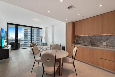 Condo in Miami Beach, Florida, 1 bedroom  № 1998937 - photo 5