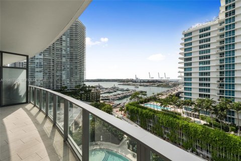 Condo in Miami Beach, Florida, 1 bedroom  № 1998937 - photo 20