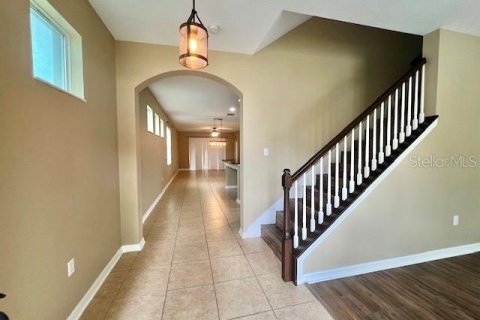Casa en alquiler en Orlando, Florida, 4 dormitorios, 254.92 m2 № 1900287 - foto 5