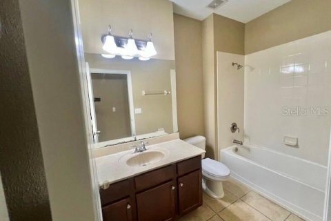 Casa en alquiler en Orlando, Florida, 4 dormitorios, 254.92 m2 № 1900287 - foto 21