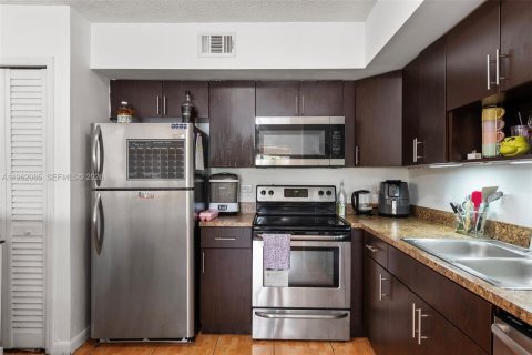 Снять в аренду кондоминиум в Холливуд, Флорида 2 спальни, 69.58м2, № 2024889 - фото 8