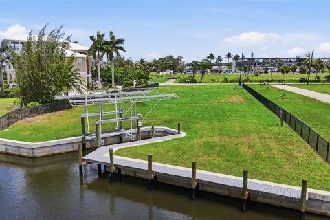 Terreno en venta en Englewood, Florida № 2216191 - foto 4