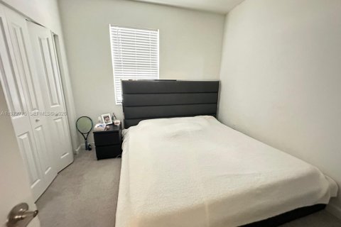 Купить таунхаус в Хомстед, Флорида 3 спальни, 143.53м2, № 2032961 - фото 14