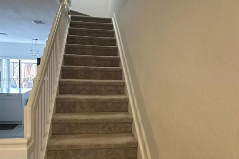 Купить таунхаус в Хомстед, Флорида 3 спальни, 143.53м2, № 2032961 - фото 7