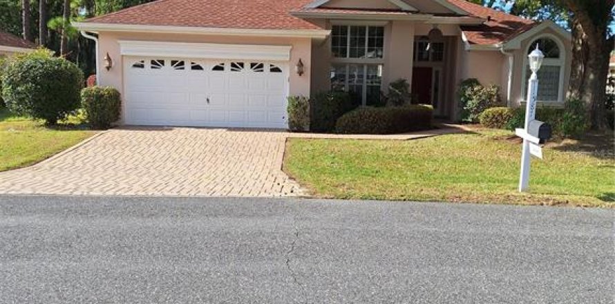 Villa ou maison à Ocala, Floride 3 chambres, 206.89 m2 № 1907849