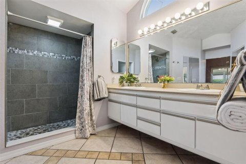 Villa ou maison à vendre à Edgewater, Floride: 3 chambres, 207.36 m2 № 2321139 - photo 25