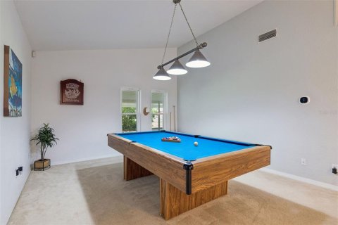 Villa ou maison à vendre à Edgewater, Floride: 3 chambres, 207.36 m2 № 2321139 - photo 12