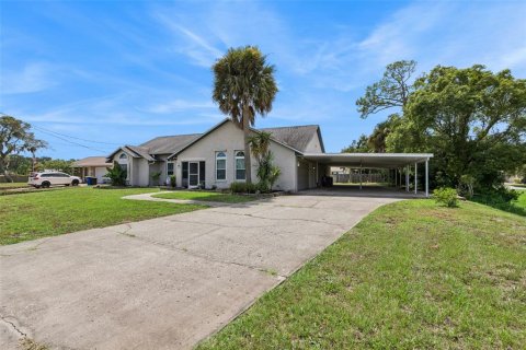 Villa ou maison à vendre à Edgewater, Floride: 3 chambres, 207.36 m2 № 2321139 - photo 2