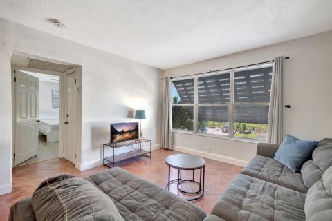 Condo in Fort Lauderdale, Florida, 2 bedrooms  № 2262910 - photo 30