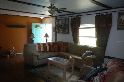 Casa en venta en Dade City, Florida, 3 dormitorios, 177.26 m2 № 1902704 - foto 5