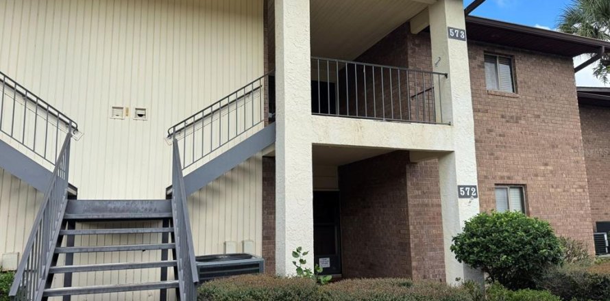 Condo in Deltona, Florida, 3 bedrooms  № 2379167