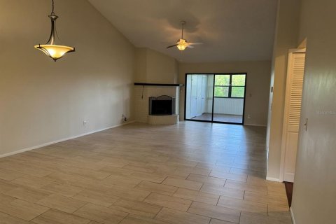 Condo in Deltona, Florida, 3 bedrooms  № 2379167 - photo 5
